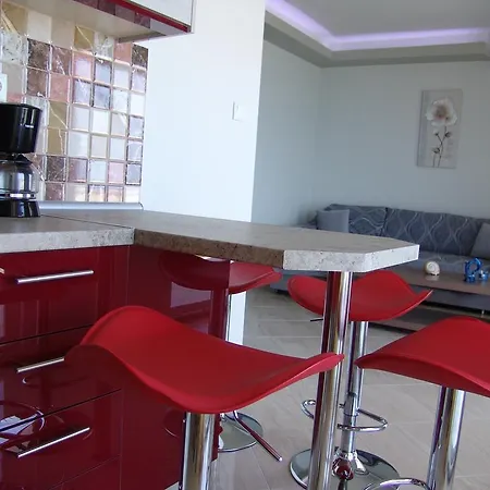 Faros Apartment